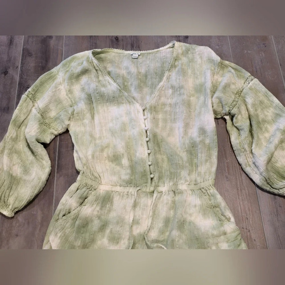 Aerie Tie-Dye Long Sleeve Viscose Blend V Neck Romper Green - Picture 5 of 11